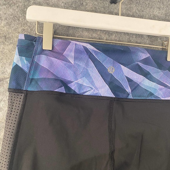 Lululemon Leggings 6 Black Pretty Prism Var City Crop High Rise Mesh - Picture 6 of 16